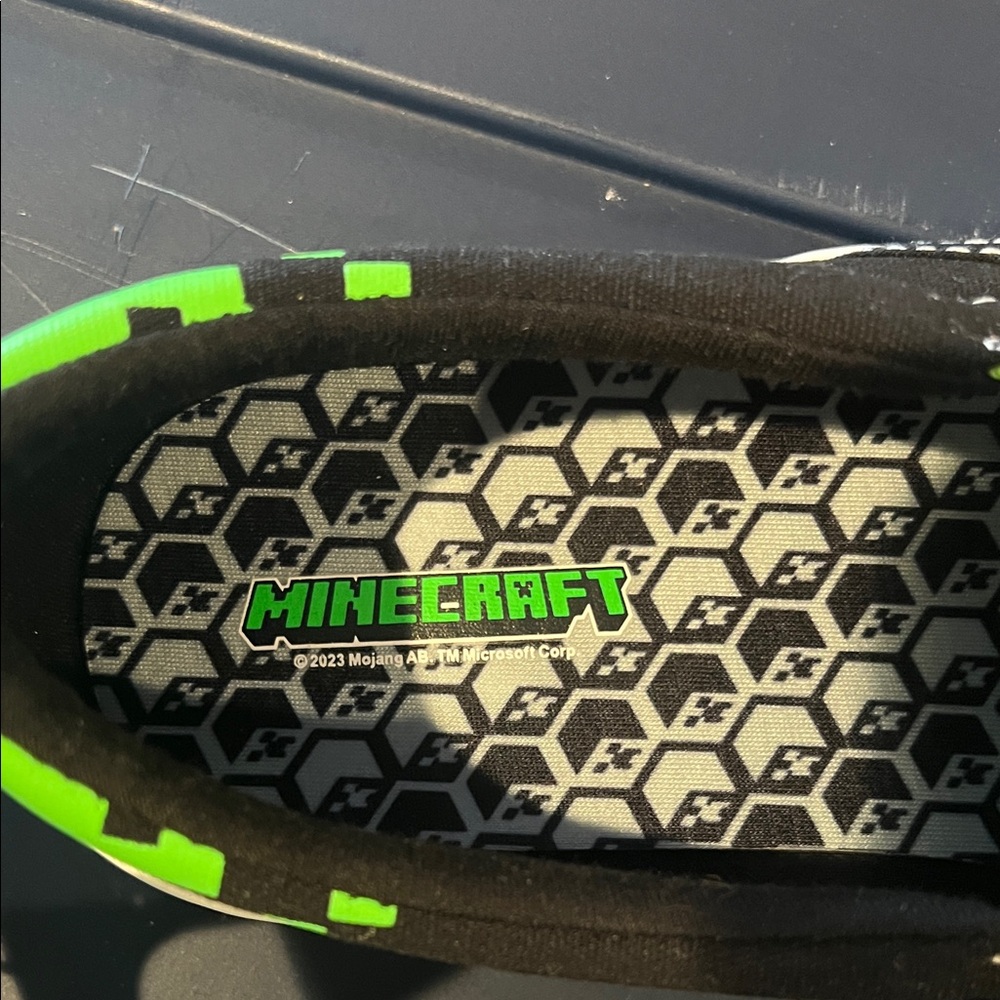 Stylish Black and Green Kids Slip-On Sneakers - Picture 4 of 5
